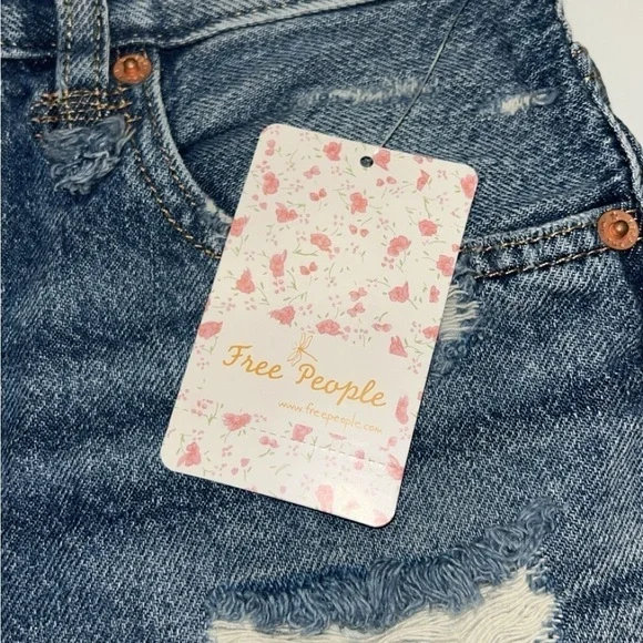 Free People shorts - Picture 4 of 7